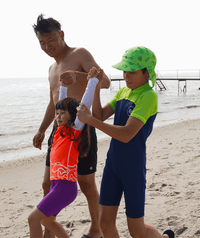 Watery UV shirt for kids - Chilton Long Sleeved Rashguard - Pink/white