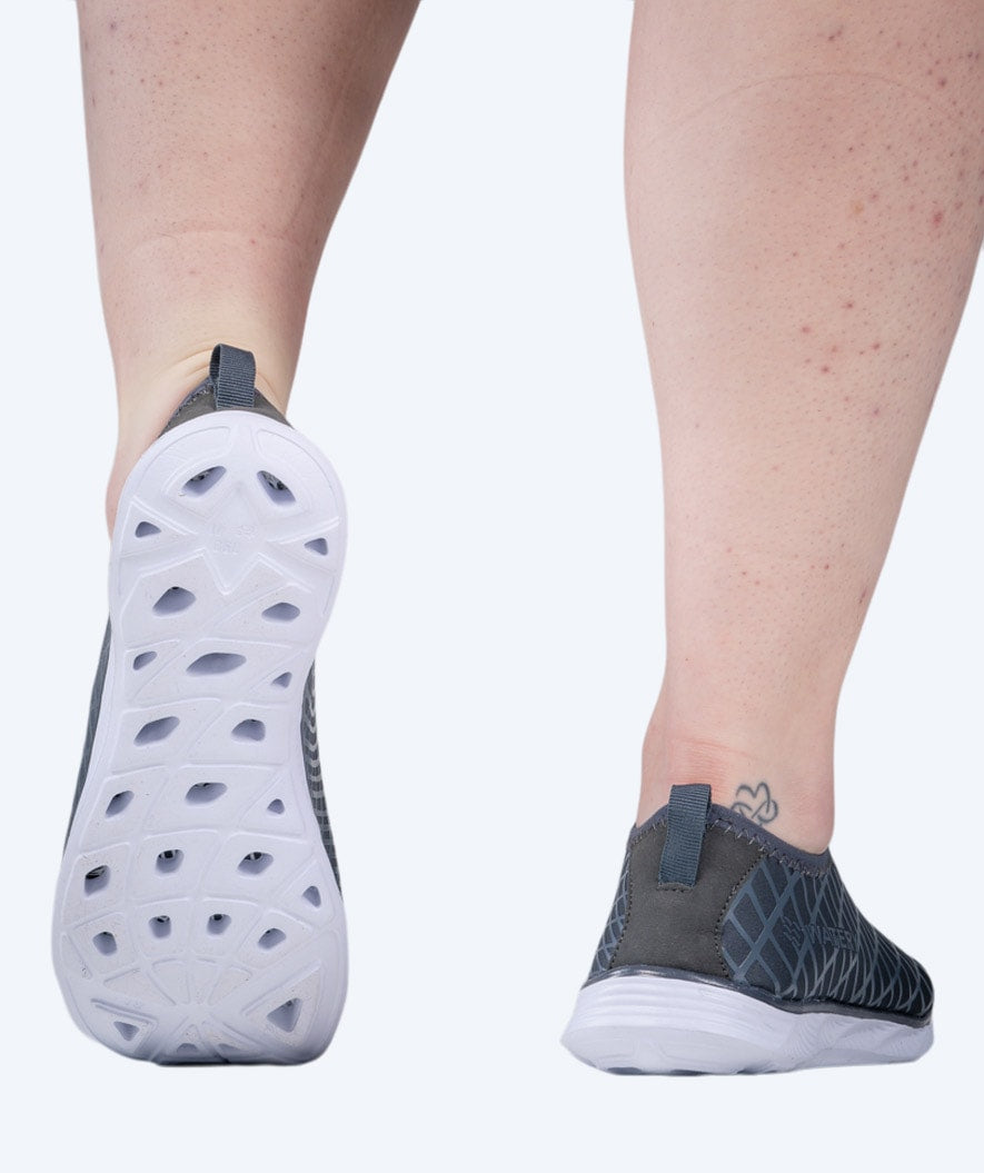 Watery swim shoes for adults - Kawaii - Grey