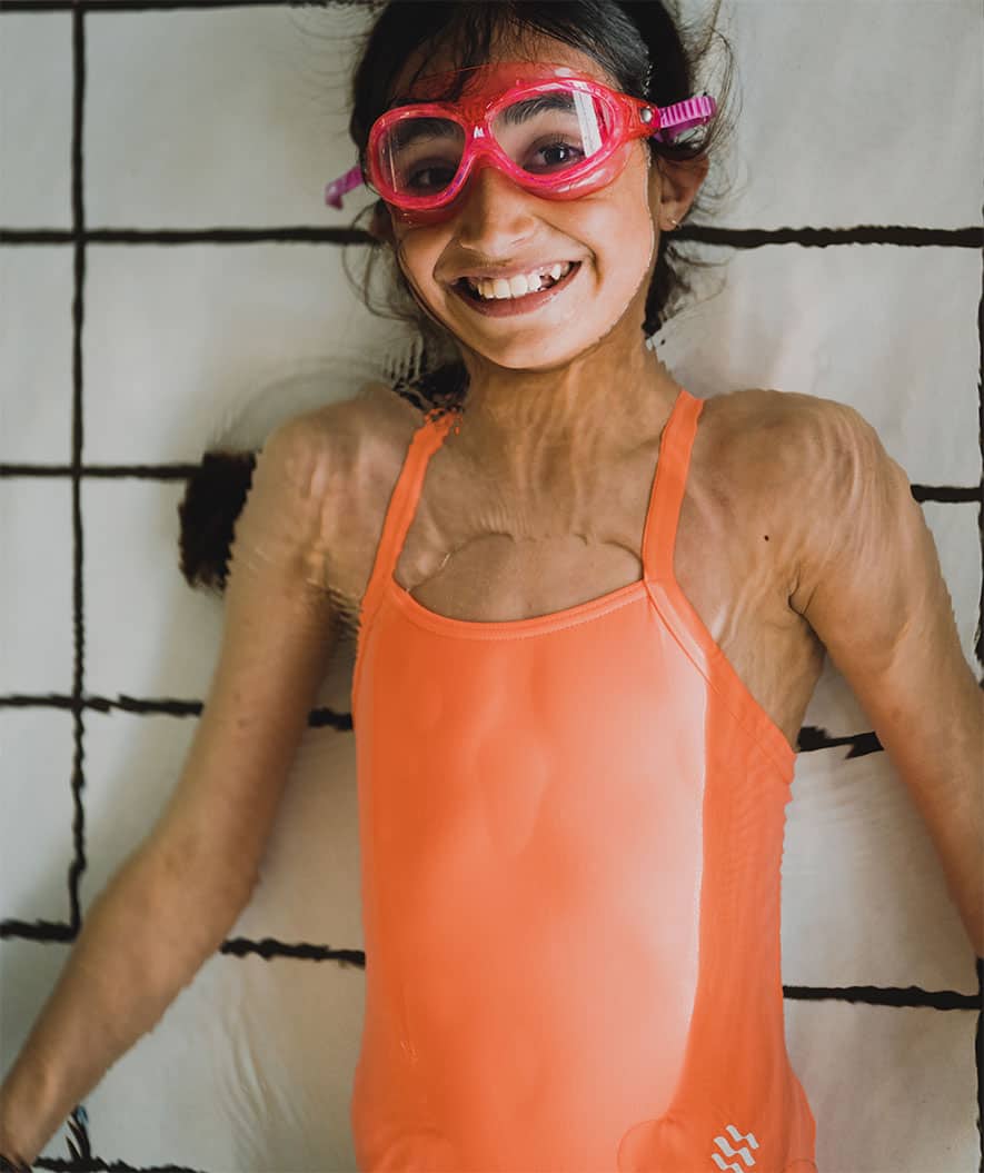 Watery swimsuit for girls - Freestyler Solid - Coral